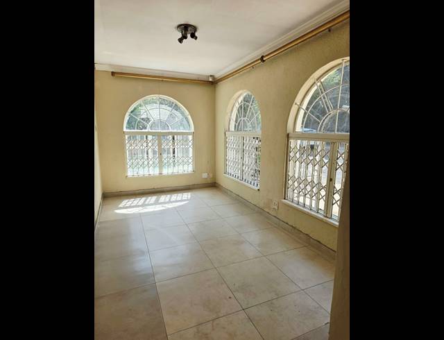 1 bed property to rent in OBSERVATORY